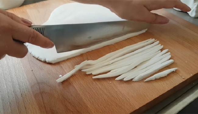 Cách làm bánh canh bột gạo tại nhà “siêu” đơn giản 3